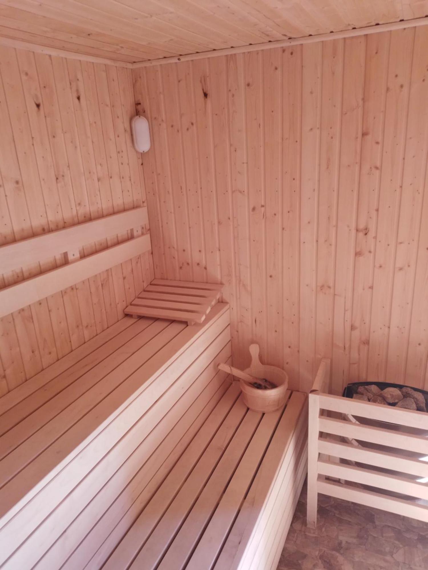 Timi Kulcsoshaz Hotell Lăzarea Exteriör bild