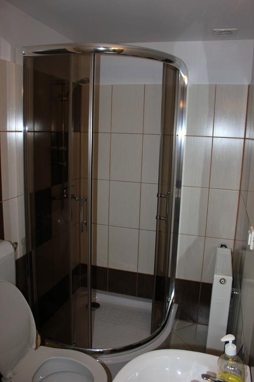 Timi Kulcsoshaz Hotell Lăzarea Exteriör bild