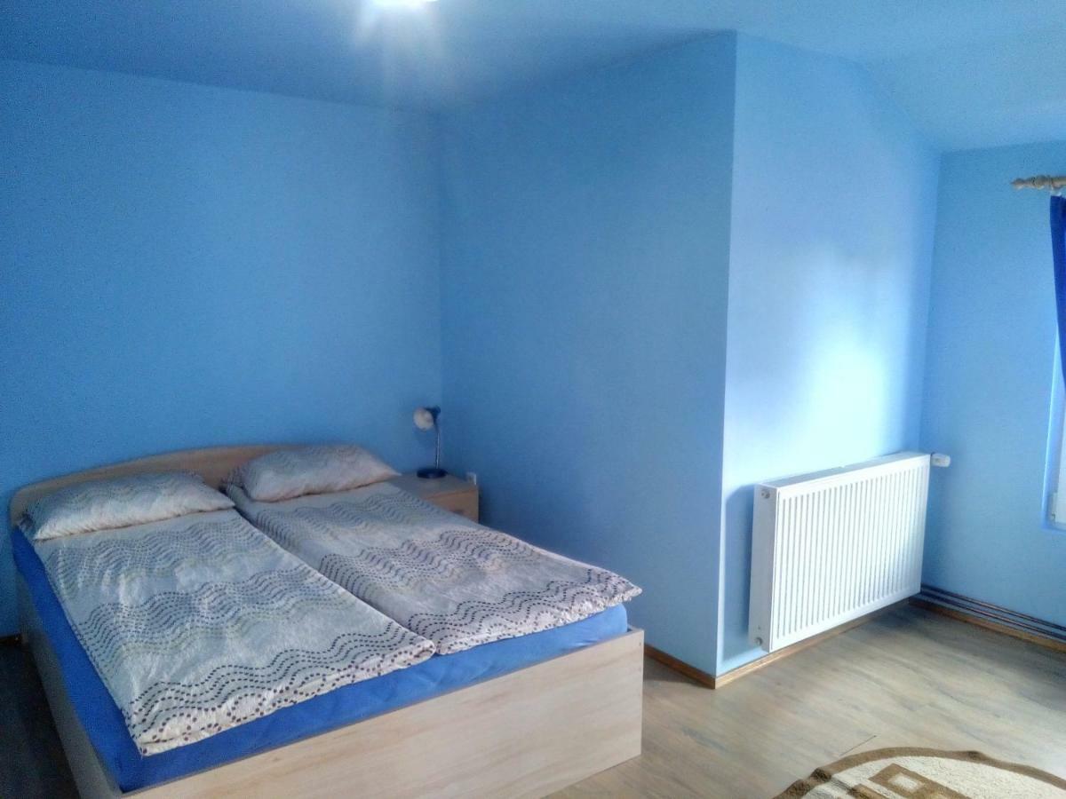 Timi Kulcsoshaz Hotell Lăzarea Exteriör bild